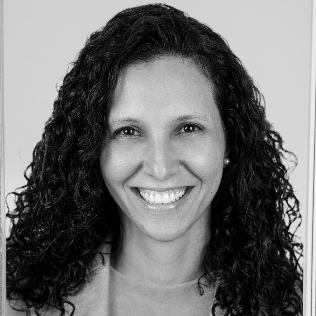 Portrait of QAF lecturer Dr. Rana El-Qahwaji, Legal Counsel, Adsero – Ragy Soliman & Partners; Lecturer in International Law